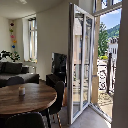 Apartment Center Charming